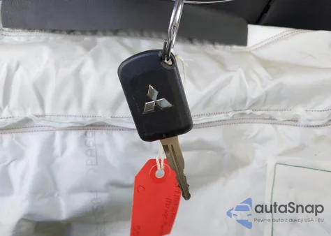 2017 Mitsubishi Mirage Es z USA, uszkodzony, nr VIN ML32A3HJ8HH003183